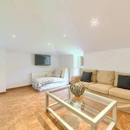 8 Personas En Arratia Y Gorbea