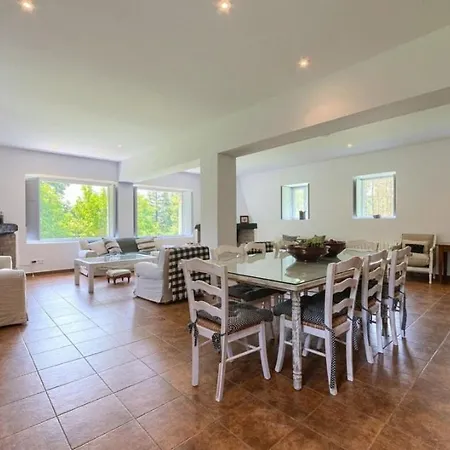 8 Personas En Arratia Y Gorbea