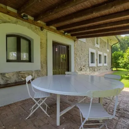 8 Personas En Arratia Y Gorbea Villa *