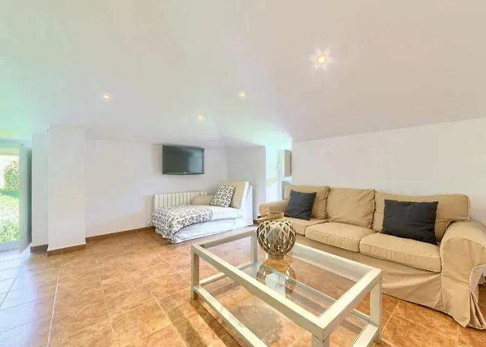 8 Personas En Arratia Y Gorbea