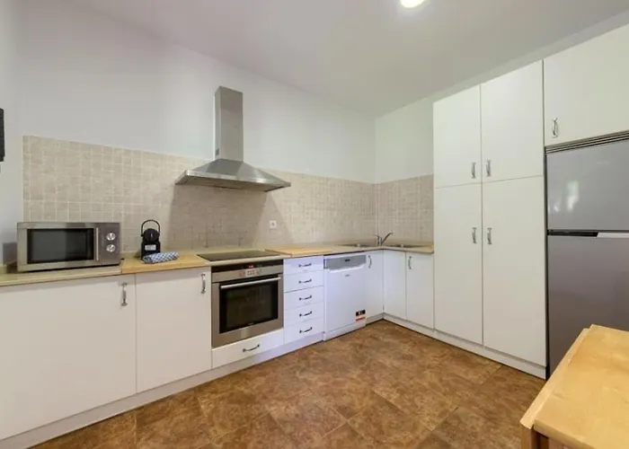 8 Personas En Arratia Y Gorbea Villa