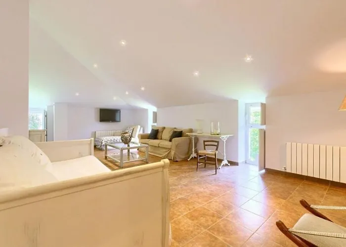 8 Personas En Arratia Y Gorbea Villa