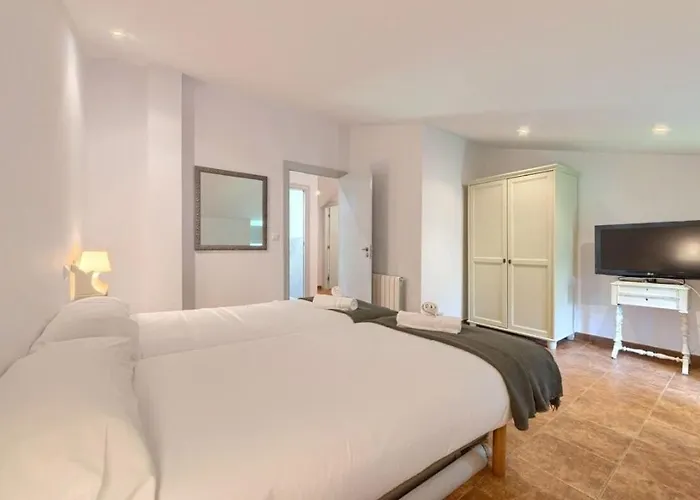 8 Personas En Arratia Y Gorbea *